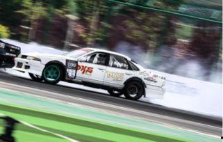 国产车漂移赛视频